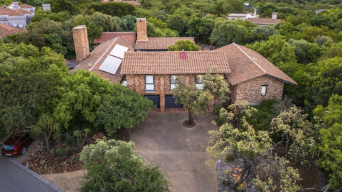 Luxurious 5-Bedroom with Modern Comforts and Unmatched Security in Intaba Estate, Kyalami AH