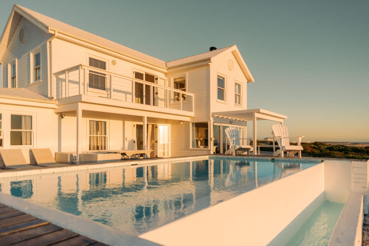 Featured image for Yzerfontein Beach Villa - 4 Bedroom Oceanfront Escape